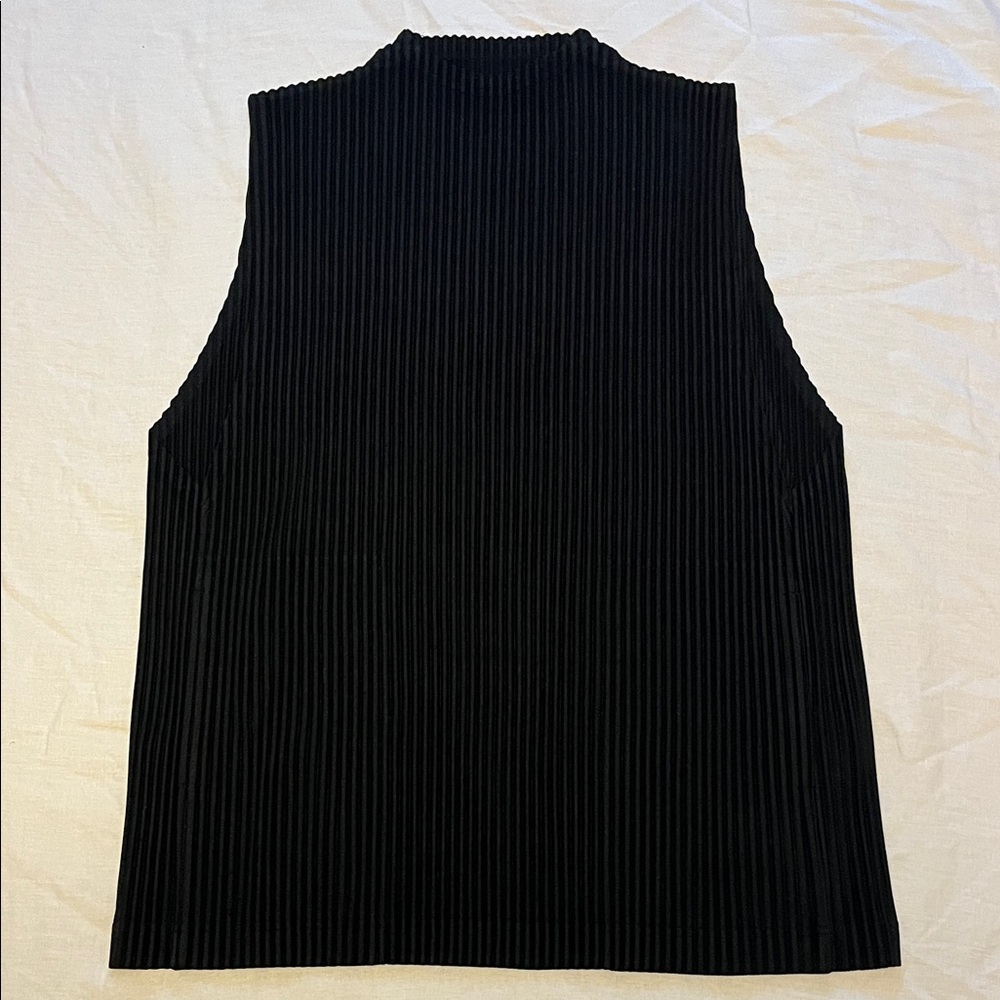 Issey Miyake Black Sleeveless Shirt